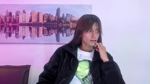 sofy_durand online show from April 8, 11:54 am