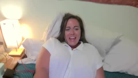 Snapshot of sola_limelight chatting on July 22, 2:47 am sola_limelight online show from July 22, 2:47 am