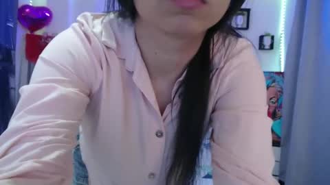 Snapshot of solangel00 chatting on October 27, 2:32 pm Sol Angel online show from October 27, 2:32 pm