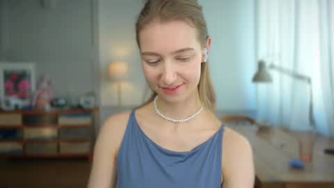 Bella online show from February 25, 11:08 am