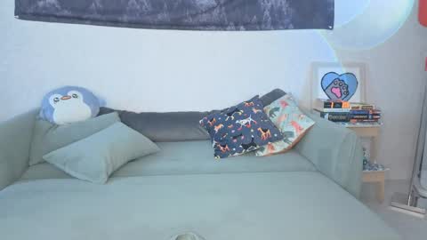 SolarAlice online show from April 15, 2:57 pm