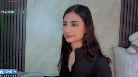 Sol  online show from November 3, 5:36 pm