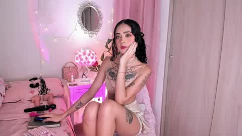 solecito online show from April 16, 1:50 am