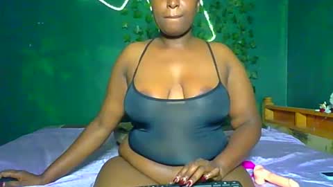 Snapshot of sollybunny chatting on May 16, 3:14 am Solly bunny online show from May 16, 3:14 am