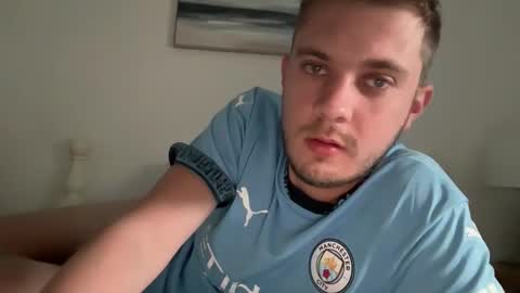 solobrit online show from January 14, 8:20 am