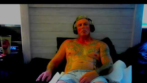 Snapshot of solodolo2020 chatting on April 26, 7:00 pm I love watching beautiful women play with themselves online show from April 26, 7:00 pm