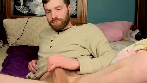 Snapshot of sololuke16 chatting on February 25, 1:37 am Kinky Twinkie online show from February 25, 1:37 am