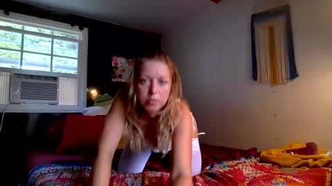 Snapshot of somethingsaucy444 chatting on July 12, 9:28 pm SomethingSaucy online show from July 12, 9:28 pm