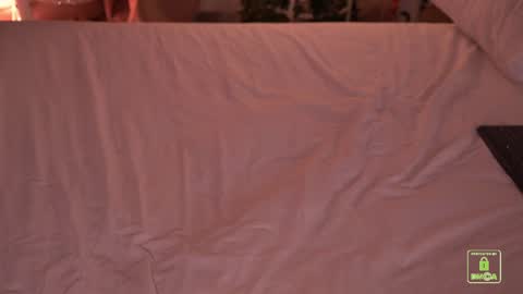 Snapshot of sonalegend_ chatting on January 12, 2:56 am My name isSonya  online show from January 12, 2:56 am