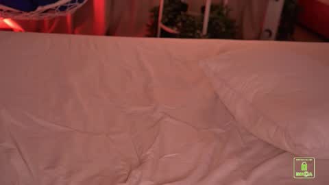 Snapshot of sonalegend_ chatting on September 17, 5:36 pm My name isSonya  online show from September 17, 5:36 pm