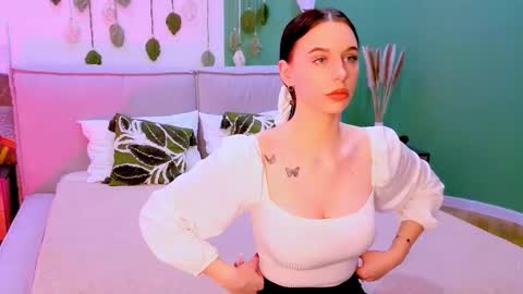 Snapshot of sonataray chatting on February 2, 3:11 pm Catherine online show from February 2, 3:11 pm