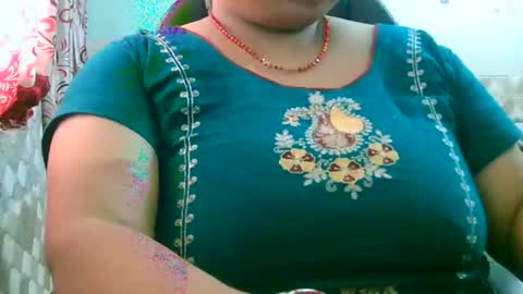 soni88888 online show from April 17, 4:04 am