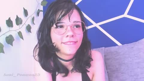 Snapshot of soni_ponwoo23 chatting on December 4, 1:20 pm Soniiiiii online show from December 4, 1:20 pm