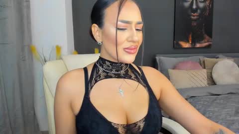 Snapshot of sonia__rey chatting on February 23, 9:16 pm Sonia Rey online show from February 23, 9:16 pm