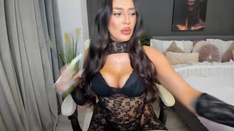 Sonia  Rey online show from January 18, 8:56 pm