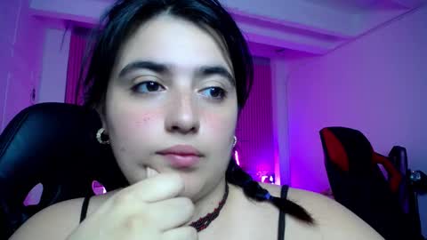 sonic_jess07 online show from March 10, 3:44 am