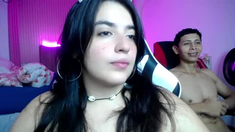 sonic_jess07 online show from April 7, 8:37 am