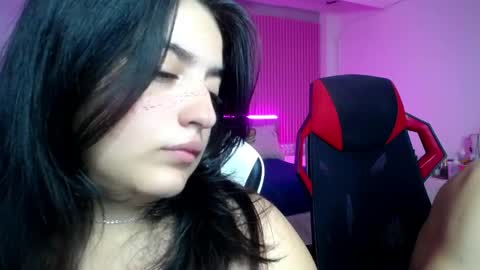 Snapshot of sonic_jess07 chatting on May 17, 2:13 pm sonic_jess07 online show from May 17, 2:13 pm