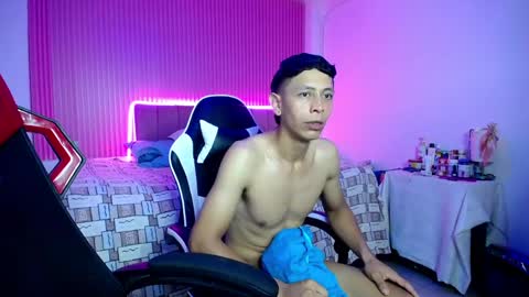 Snapshot of sonic_jess07 chatting on May 23, 1:59 pm sonic_jess07 online show from May 23, 1:59 pm