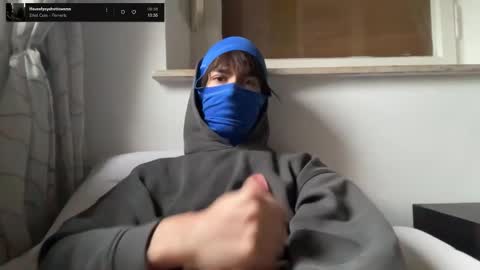 Snapshot of sonny_moore_ chatting on January 13, 7:57 am sonny_moore_ online show from January 13, 7:57 am