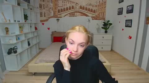 Snapshot of sonnysofia chatting on April 15, 5:58 am Sonya online show from April 15, 5:58 am