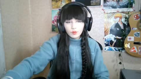 Snapshot of sonwosick chatting on April 22, 5:14 pm Mila online show from April 22, 5:14 pm
