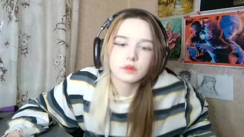Snapshot of sonwosick chatting on April 29, 5:30 pm Mila online show from April 29, 5:30 pm