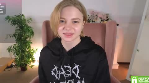 Snapshot of sookonstellita chatting on May 30, 10:18 pm Litta online show from May 30, 10:18 pm