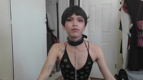 Snapshot of soophiebby chatting on June 7, 2:21 pm soophiebby online show from June 7, 2:21 pm