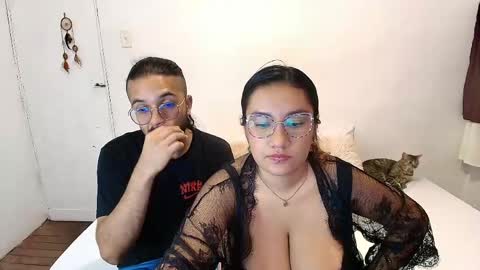 Snapshot of soph_antony chatting on May 19, 1:56 am soph_antony online show from May 19, 1:56 am