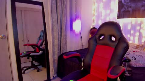 sophie online show from February 5, 5:09 am