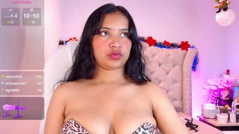 Shophi online show from December 20, 8:01 pm