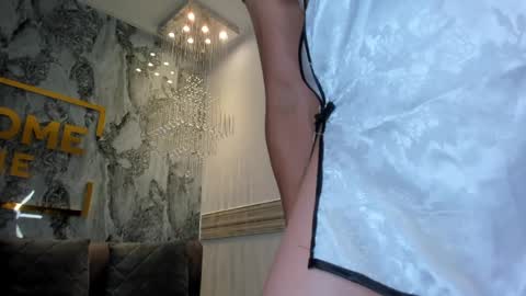 Sophi Johnson online show from April 15, 4:41 am