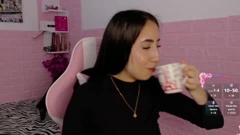 Snapshot of sophi_sweet11 chatting on May 22, 1:39 pm SOPHI online show from May 22, 1:39 pm