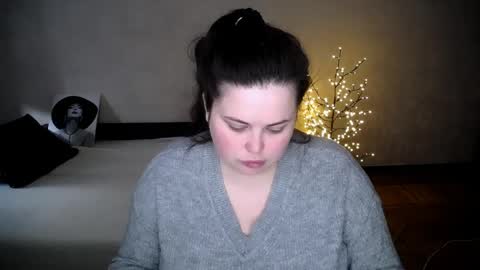 sophia__olsen online show from April 8, 6:02 am