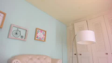 Snapshot of sophia_duarte_ chatting on June 1, 11:45 am sophia_duarte_ online show from June 1, 11:45 am