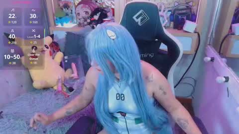 Soph online show from December 4, 3:43 pm