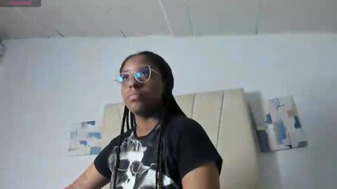 Snapshot of sophia_ebony___ chatting on May 28, 12:13 pm sophia_ebony___ online show from May 28, 12:13 pm