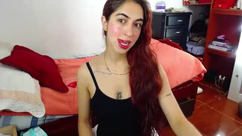 Snapshot of sophia_greey chatting on May 20, 10:54 am sophia_greey online show from May 20, 10:54 am