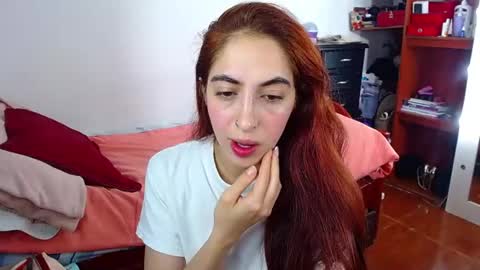 Snapshot of sophia_greey chatting on May 30, 11:35 pm sophia_greey online show from May 30, 11:35 pm