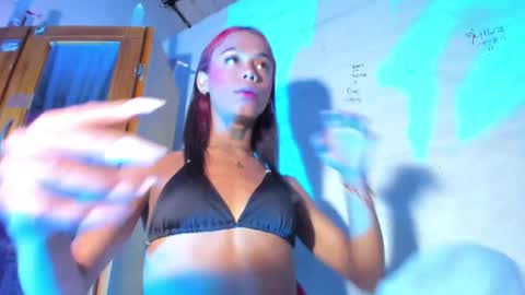 sophia_horny19 online show from May 4, 4:30 am