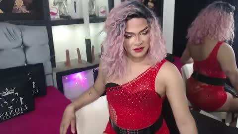 sophia_hott01 online show from December 4, 12:25 pm