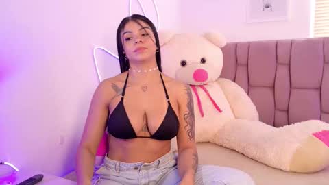 Snapshot of sophia_karsonn chatting on December 4, 6:49 pm Sophia Carson online show from December 4, 6:49 pm