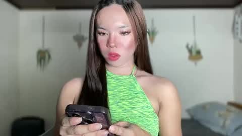 Snapshot of sophia_miller69x chatting on February 23, 1:42 pm SOPHIA online show from February 23, 1:42 pm