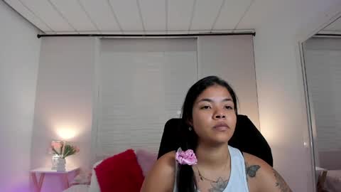  S O P H I A  online show from April 8, 12:05 pm