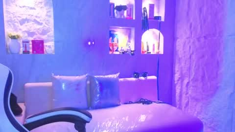 Sophia online show from April 14, 3:12 am