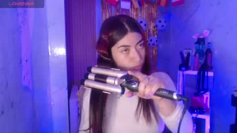 Snapshot of sophia_tf chatting on July 18, 3:33 am Sophia online show from July 18, 3:33 am