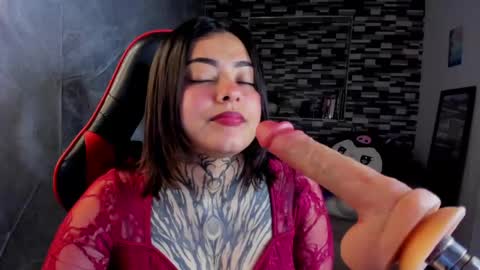 Snapshot of sophiaa_cherry chatting on May 16, 7:45 pm Sophia online show from May 16, 7:45 pm