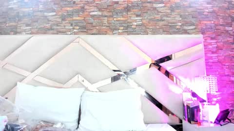 Sophia Paris online show from November 1, 9:17 pm