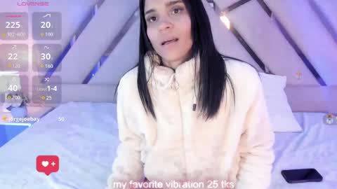 Snapshot of sophiaa_paris chatting on May 1, 4:28 am Sophia Paris online show from May 1, 4:28 am
